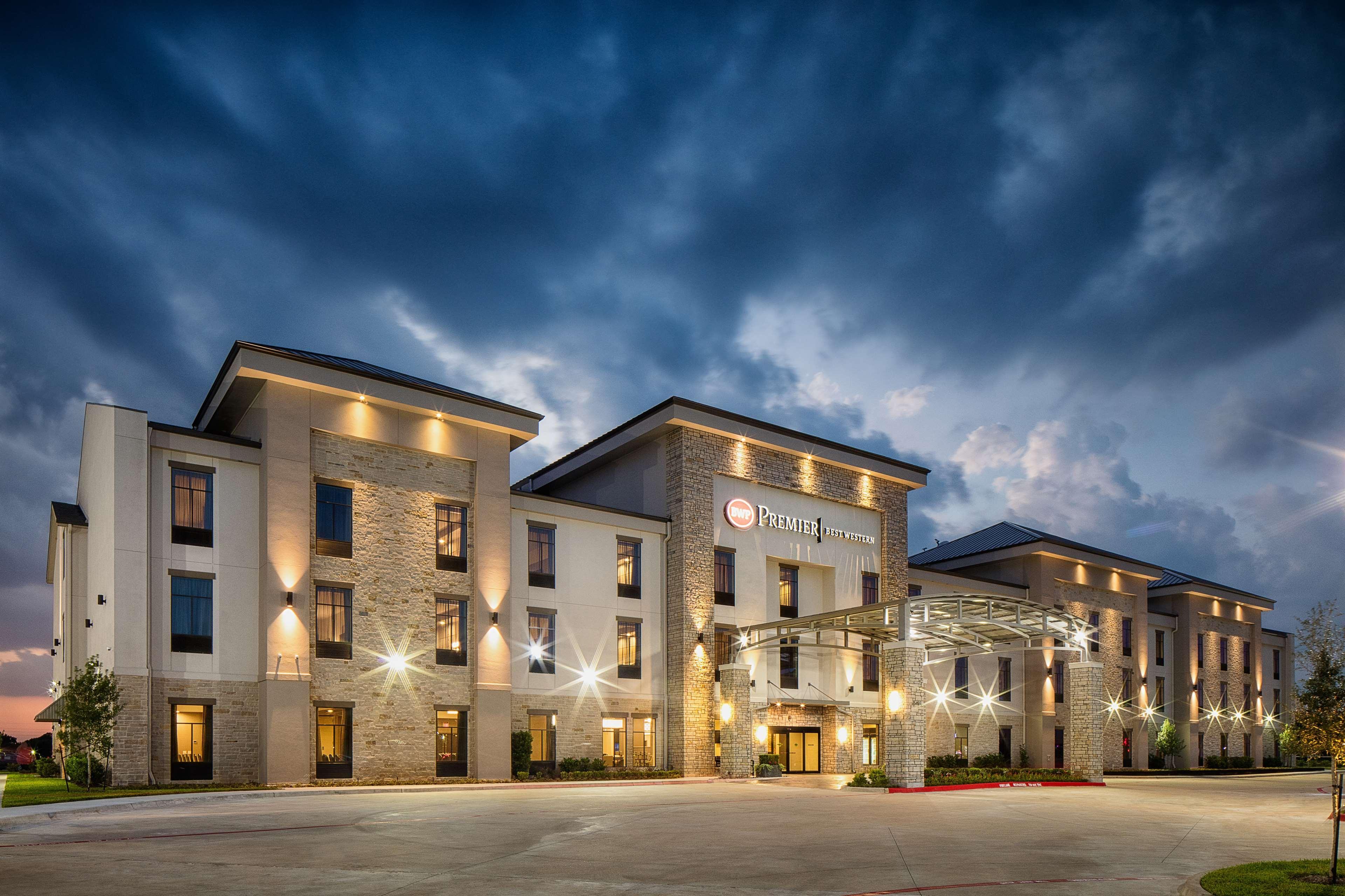 Wyndham Garden Katy Hotel Екстериор снимка