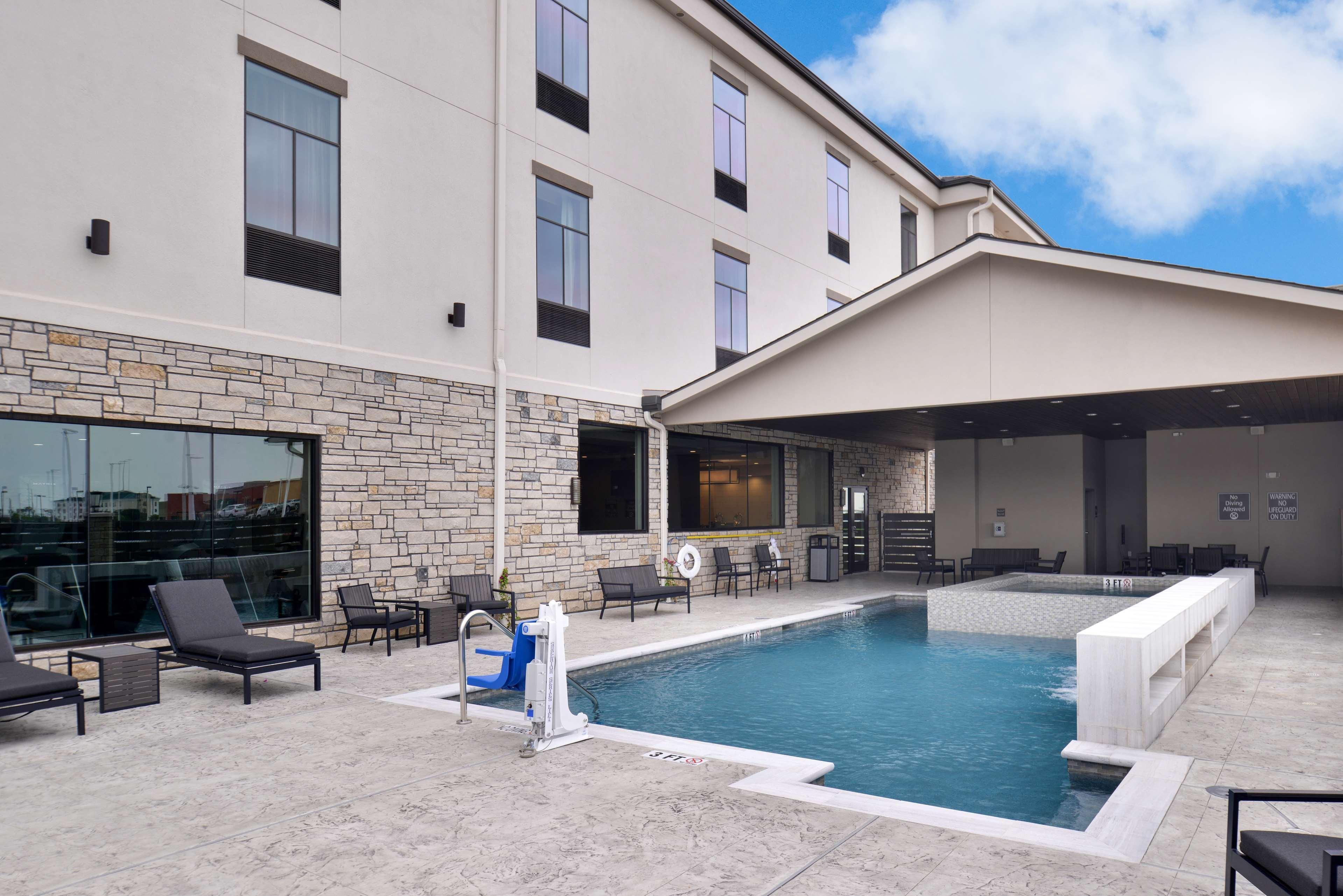 Wyndham Garden Katy Hotel Екстериор снимка